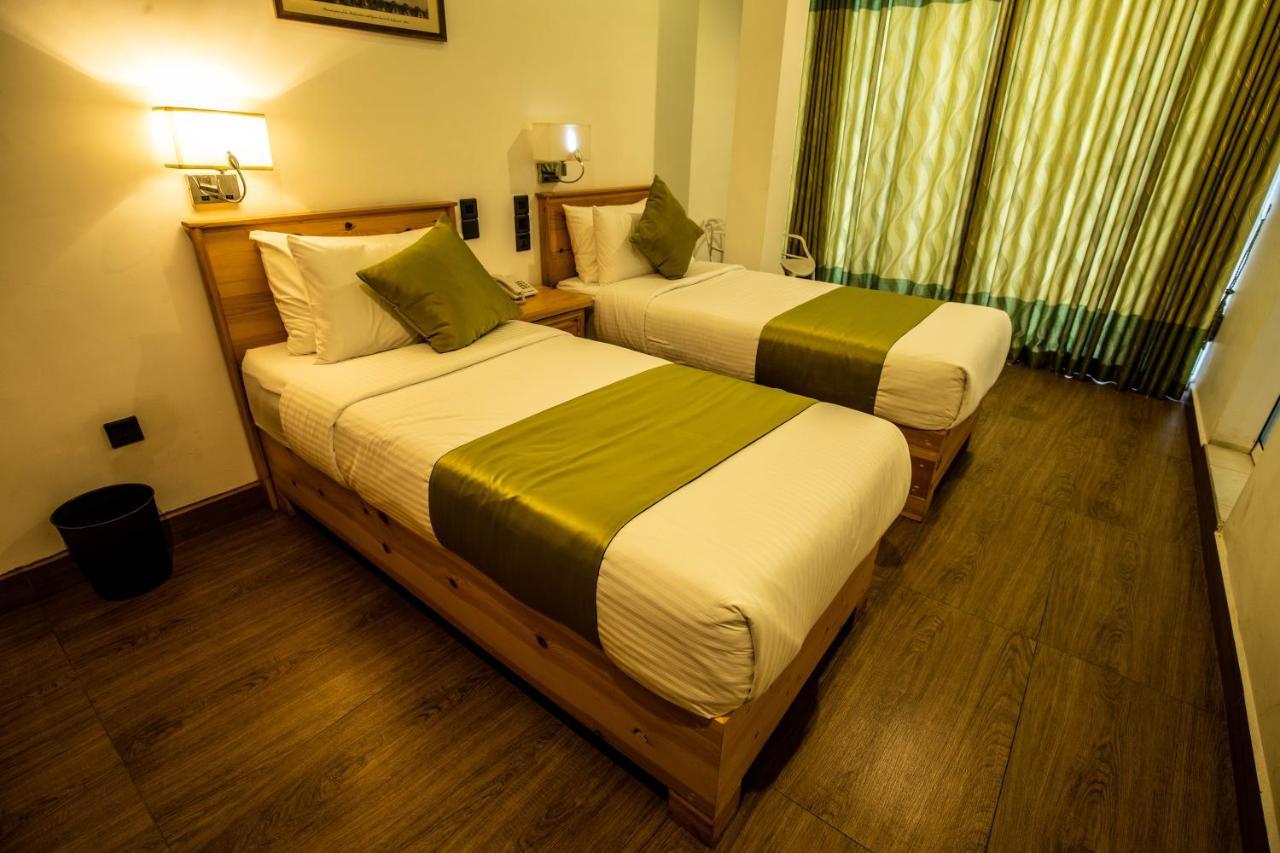 Hotel Ganthera Kandy Exterior photo